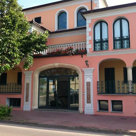 Residence Marina Palace-2